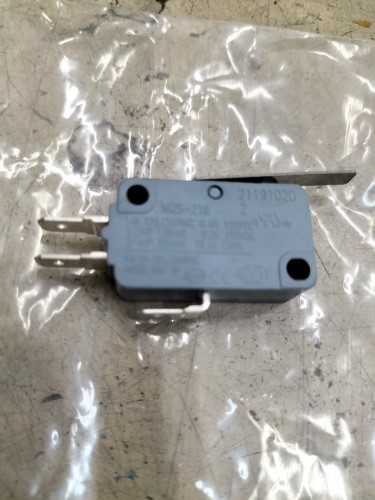 LIMIT SWITCH TONELUCK MODEL : MQS-216 ราคา 380 บาท