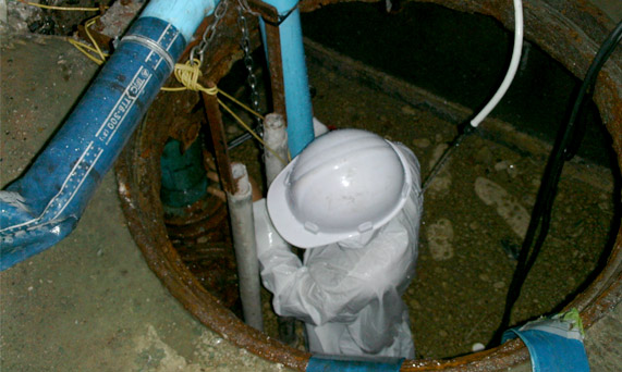 รับทำงานในที่อับอากาศ ทำความสะอาดบ่อบำบัด ที่เป็นบ่อใต้ดินหรือในที่อับอากาศ 5
