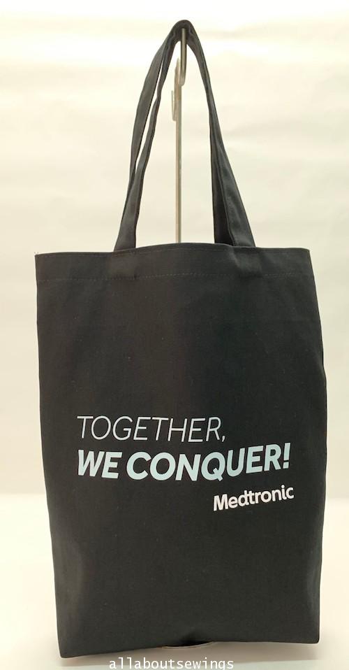 กระเป๋าผ้าเเคนวาส Together we conquer