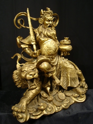 เทพเจ้าไฉ่เซ่งเอี๊ย หน้าตัก 7 นิ้ว กว้าง 16 นิ้ว สูง 16 นิ้ว เนื้อสัตตะโลหะ 3