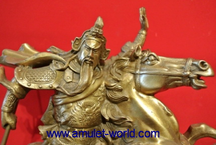 เทพเจ้ากวนอู ขี่ม้าศึก รุ่นชนะศึก เนื้อสัตตะโลหะ ฐานกว้าง 12 นิ้ว สวย 2