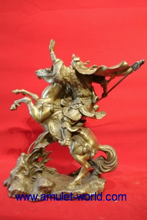 เทพเจ้ากวนอู ขี่ม้าศึก รุ่นชนะศึก เนื้อสัตตะโลหะ ฐานกว้าง 12 นิ้ว สวย 3