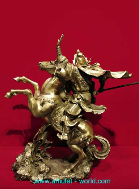 เทพเจ้ากวนอู ขี่ม้าศึก รุ่นชนะศึก เนื้อสัตตะโลหะ ฐานกว้าง 15 นิ้ว สวย 3