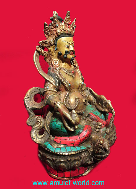 เทพเจ้าไฉ่เซ่งเอี๊ย หน้าตัก 4.5 นิ้ว เนื้อสัตตะโลหะ ปิดทับด้วยหินสีธิเบต ทำพิธีและนำเข้าจากธิเบต 2