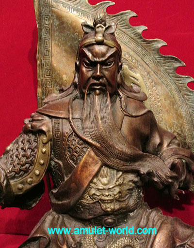 เทพเจ้ากวนอู นั่งบัญชาการรบ ทำพิธีและนำเข้าจากจีน เนื้อสัตตะโลหะ รมน้ำตาลแดง (องค์ที่ 2) สวย 1