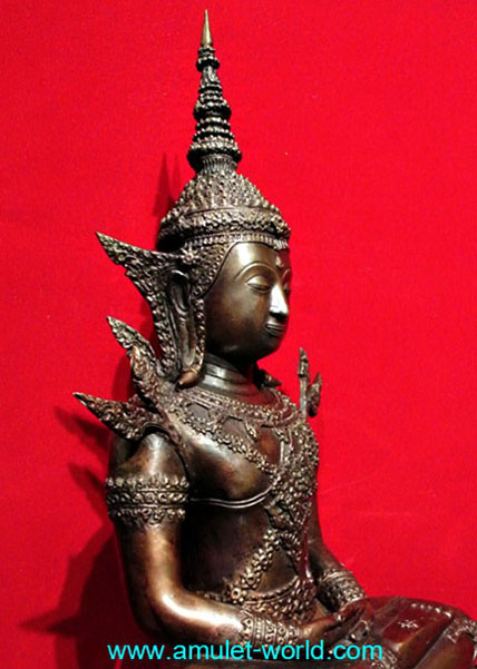 พระพุทธรูปทรงเครื่องจักรพรรดิ์ สมาคมสภาผู้สูงอายุแห่งประเทศไทยฯสร้าง โลหะผสม ตัก 9 นิ้ว (องค์ที่1) 2