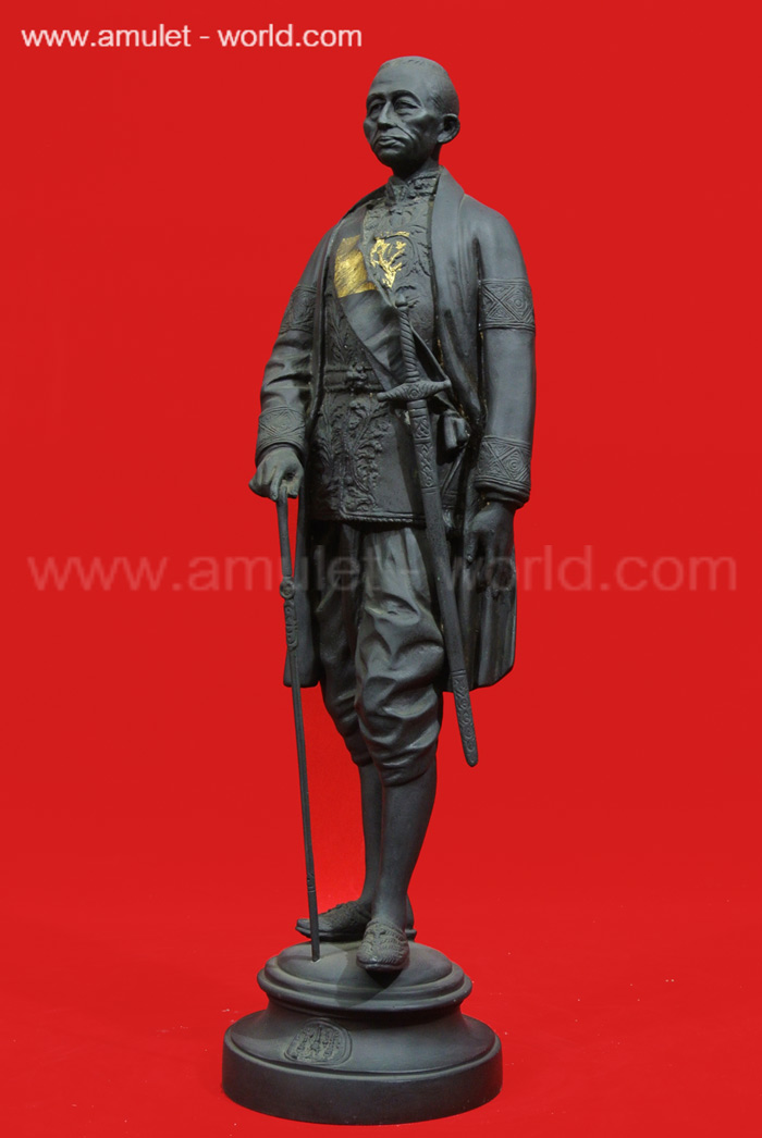 พระบรมรูป รัชกาลที่4 กรมตำรวจ สร้างปี 2531 สูง 19.5 นิ้ว เนื้อโลหะ (องค์ที่2) 4
