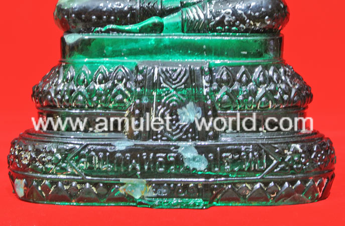 พระแก้วมรกต 25 พุทธศตวรรษ ปี 2500 หน้าตัก 5 นิ้ว สีเขียวอมฟ้าน้ำทะเล 1