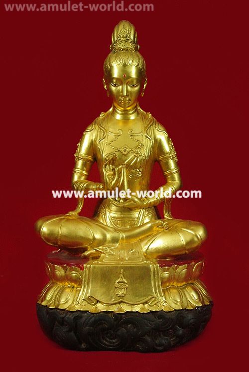 พระแม่กวนอิม สธ. ปั้นโดย อ.ไข่มุกด์ ชูโต (ศิลปินแห่งชาติ) หน้าตัก 9 นิ้ว ปิดทอง องค์ที่ 6