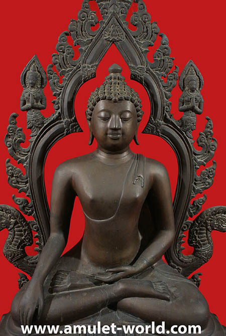 พระพุทธมงคลรัตน์ภูมิพัฒนมหามุนี ภปร. วัดมงคลรัตนาราม ตัก 10 นิ้ว องค์ที่4 เนื้อโลหะรมดำ ในหลวงทรงฯเส 1