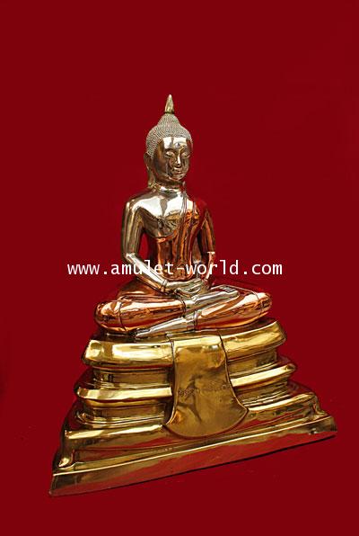 พระบูชา หลวงพ่อโสธร สามกษัตริย์ รุ่น พรหลวงพ่อ ตัก 9 นิ้ว ปี 2551 1