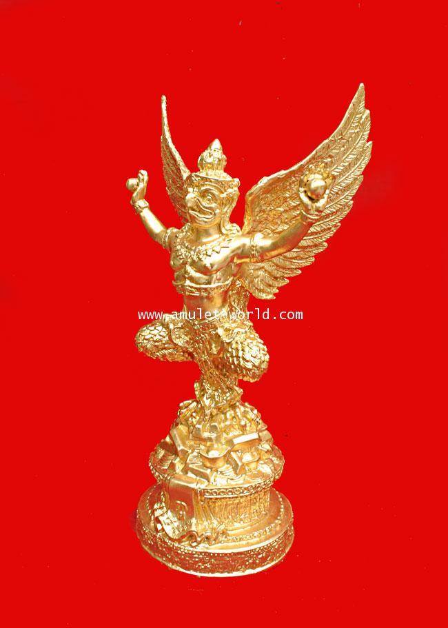 พญาครุฑ อ.วราห์ วัดโพธิ์ทอง สูง 17 นิ้ว เนื้อโลหะผสมปิดทอง 1