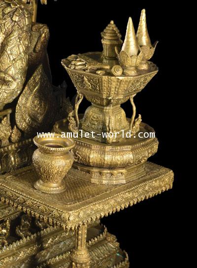 ในหลวงเมื่อปลายรัชกาล The King on the-throne Artist Manop Suwanqinta Bronze 2017 6