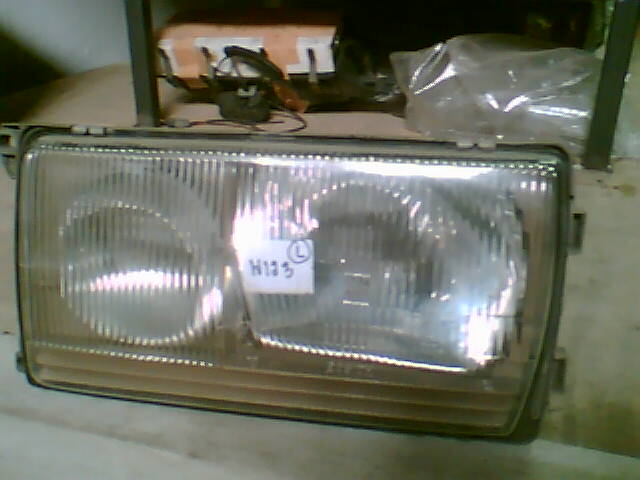 ไฟหน้า  Benz  W-123 ตาเหลี่ยม