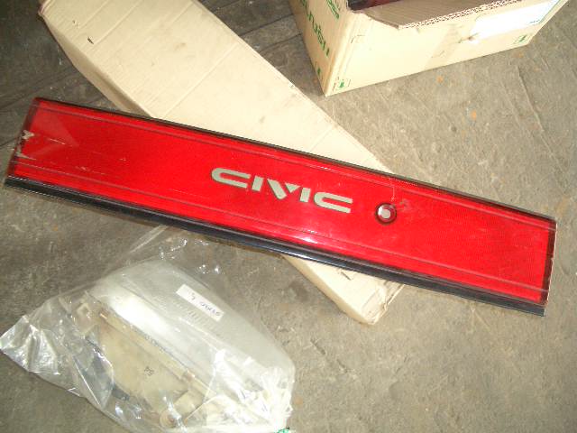 ทับทิมฝาท้าย HONDA  ciivic 88