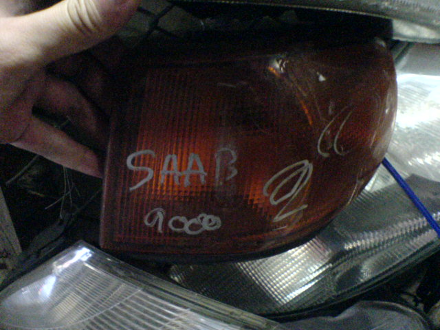 ไฟมุม SAAB 9000