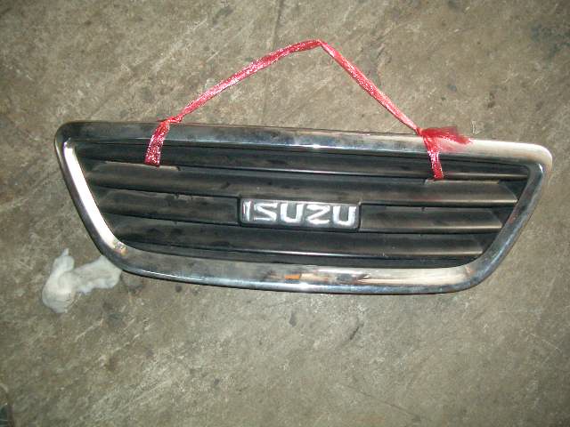 หน้ากระจัง ISUZU อีซูชุ VERTEX