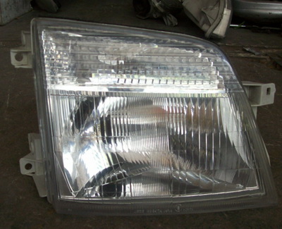 ไฟหน้า นิสสัน เออแวน อี25 NISSAN URVAN E25