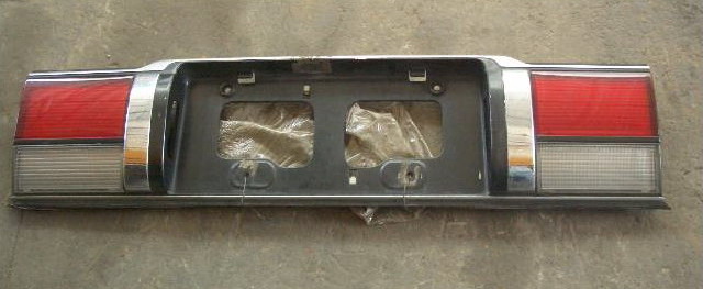 ทับทิมฝาท้าย TOYOTA  โตโยต้า  AE 92