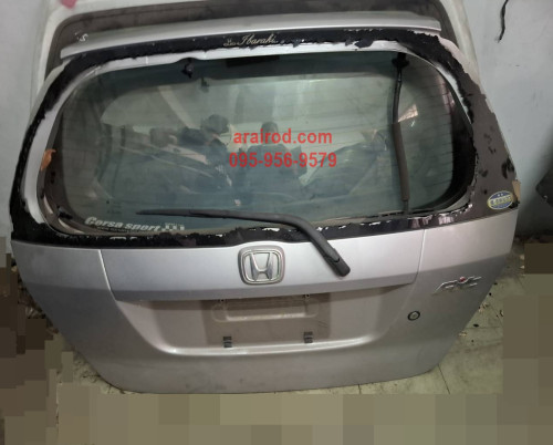 อะไหล่ HONDA JAZZ 2004 ฮอนด้า แจ๊ส ปี2004 ฝาท้าย มือสอง