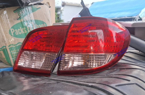 อะไหล่ NISSAN CEFIRO A33 นิสสัน เซฟีโร่ เอ33 ไฟท้าย+ทับทิม