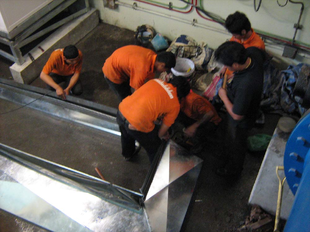 ท่อดักท์ งานผลิต ติดตั้งท่อดักท์ พร้อมอุปกรณ์ จำนวน 4 เครื่อง โรงส่งน้ำ-1 ปะปานครหลวง 5