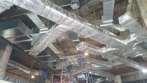 ท่อดักท์แอร์ ท่อแอร์ดักท์ (Air Duct) ร้านอาหารปิ้งย่าง ในห้างสรรพสินค้า