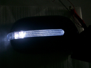 ฝาครอบกระจกมองข้าง พร้อมไฟเลี้ยว LED TOYOTA YARIS, Vios 2007, TOYOTA WISH ทรงJP 13