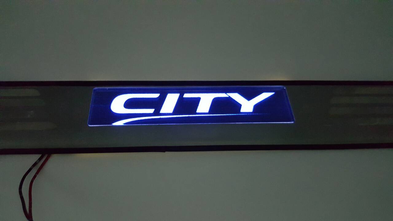 ชายบันได มีไฟ LED สำหรับ HONDA ALL NEW CITY 2014