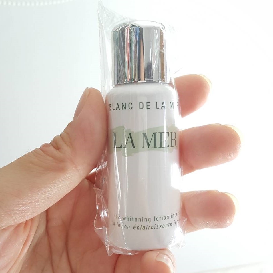 La Mer Whitening Lotion Intense ขนาดทดลอง 30ml .ขนาดทดลอง ถ่ายจากสินค้าจริงที่จำหน่ายค่ะ