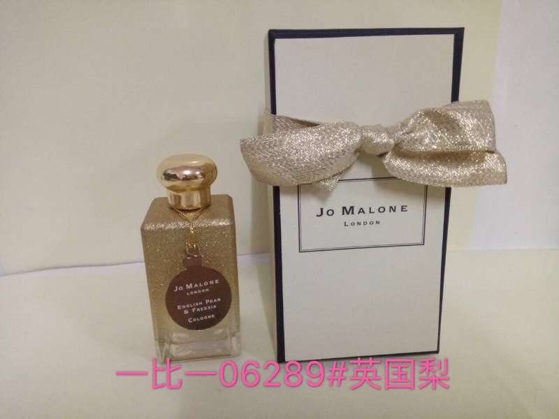 Jo malone English Pear  Freesia Jo Malone London for women 100ml.แพคเกจต้อนรับปีใหม่สวยวิ้งค์ๆ