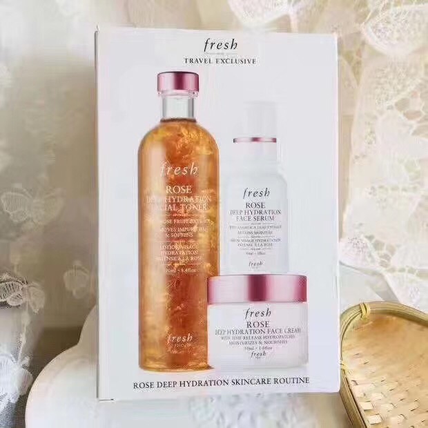 FRESH travel exclusive Rose Deep Hydration Skincare Routine เซตกุหลาบ 3 ชิ้น