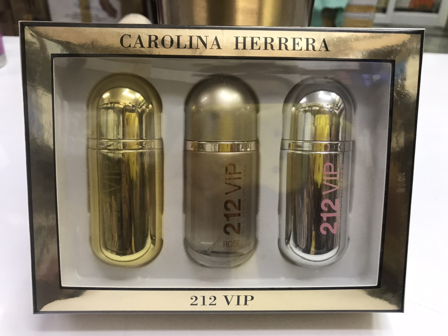 212 vip 3in1 perfume set for women 3x30ml.กลอ่งของขวัญ แพคสวยภาพจากสินค้าจริง