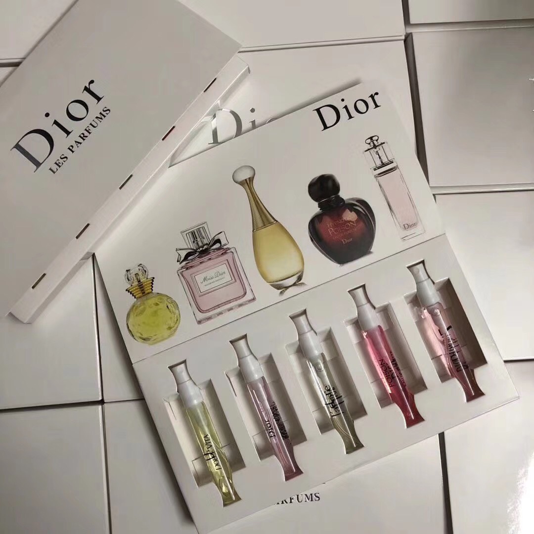 น้ำหอมเทสเตอร์เซต Dior - Les Parfums Set  แพคเกจแบบหลอดขนาด 5ml. x5 (ขวดสเปรย์)