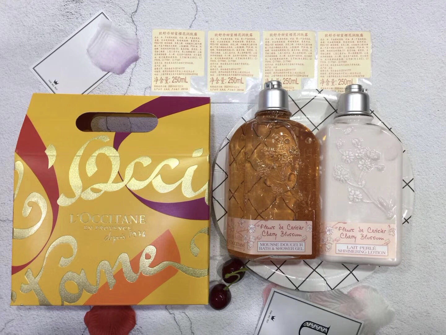 L\'Occitane Fragrance Bath  Body 2 Piece Collection ชุดอาบน้ำบำรุงผิวตัวกลิ่น cherry blossom