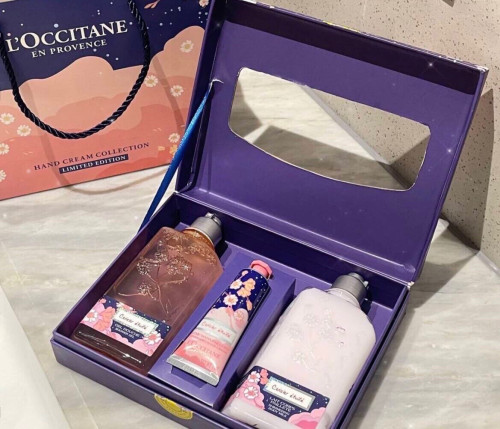 L'Occitane Limited Edition Cherry Blossom ชุดอาบน้ำ+บำรุงผิวตัว+บำรุงผิวมือ