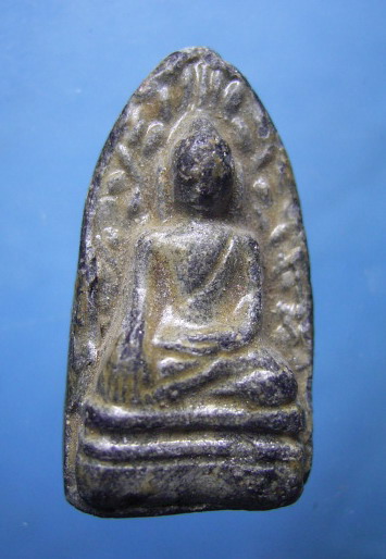 พระรอด หลวงพ่อแพ วัดพิกุลทอง รุ่นจงอางศึก ปี 14 (New)