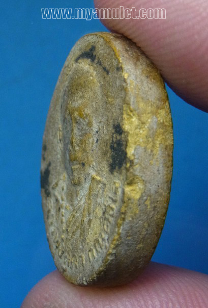 รูปเหมือนหลวงปู่สุภา กันตสีโล ปี 2506 เนื้อเหลือง ที่ 2 งานสุราษฎร์ ปี 2558 1