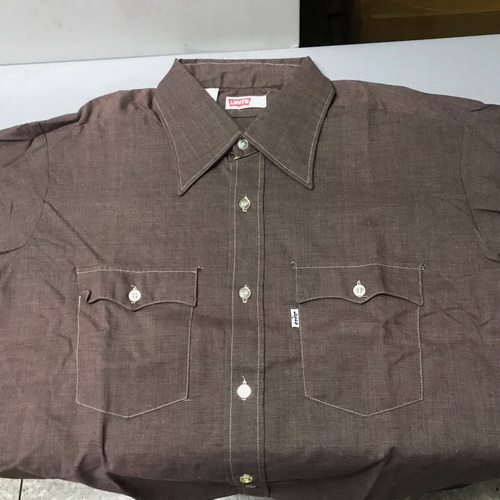 Levi's แชมเบ้ สีน้ำตาล ไซส XL 3