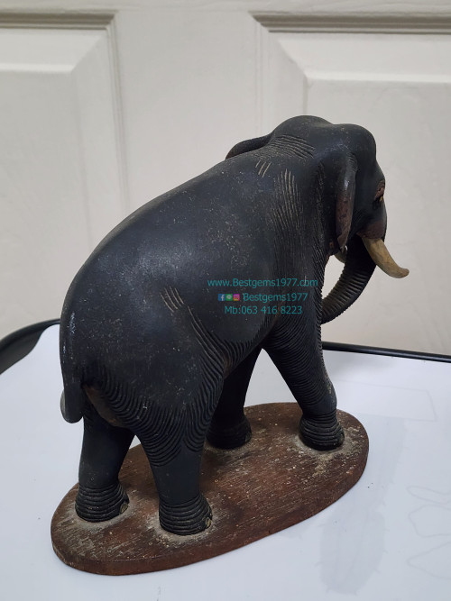 ช้างไม้แกะสลัก (ใหญ่) 3