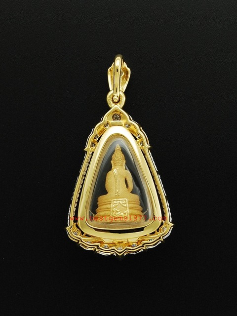 M382/D หลวงพ่อโสธรฯ รุ่นทูลเกล้ามหามงคล ปี2544 ในกรอบกันน้ำฝังเพชรแท้ 2