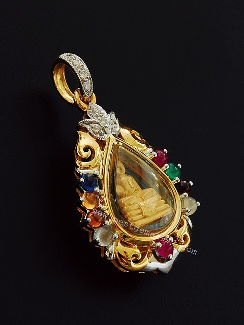 M394-1770/I หลวงพ่อโสธร รุ่นดวงชะตาคู่ชีวิต บรรจุในตลับกันน้ำฝังเพชรแท้ 1