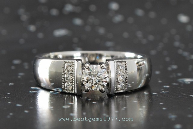 0140216 BBn แหวนเพชรสั่งทำตัวเรือนทองชุบขาว 2