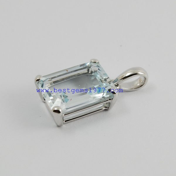 0150107S งานรับสั่งทำจี้ตัวเรือนทองขาว18K