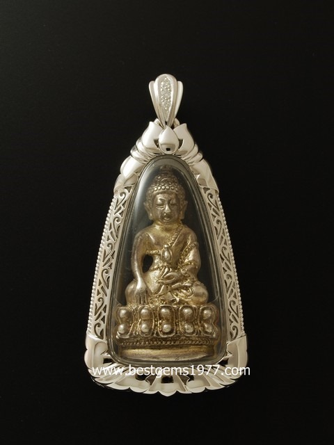 0150429A1_EI ตัวอย่างตลับกันน้ำ สำหรับบรรจุองค์พระกริ่ง กันน้ำ ฉลุลาย ฝังเพชร
