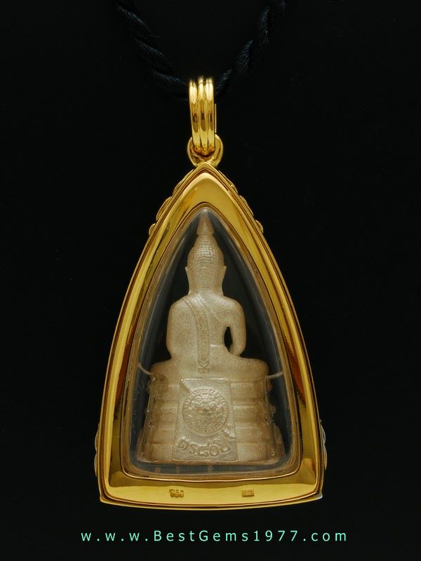 M757-2455/BN หลวงพ่อโสธร รุ่นประวัติศาสตร์ 80ปีกรมตำรวจ เนื้อเงินพิมพ์ใหญ่ ในกรอบทองกันน้ำ 2