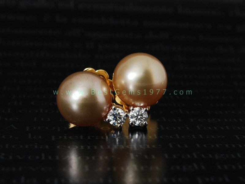 0190402 งานรับสั่งทำตัวเรือนต่างหูมุก พร้อมเพชร 2เม็ด นน.รวม 0.37ct.