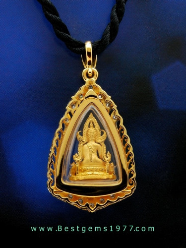 0220416D/E กรอบสั่งทำสำหรับบรรจุพระพุทธชินราช ภปร.พิมพ์เล็ก ฝังเพชรเบลเยี่ยมแท้ 2