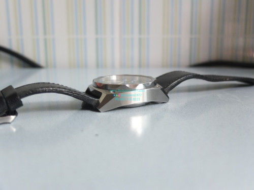 Junghans Pilot Chronoscope 42mm. 5
