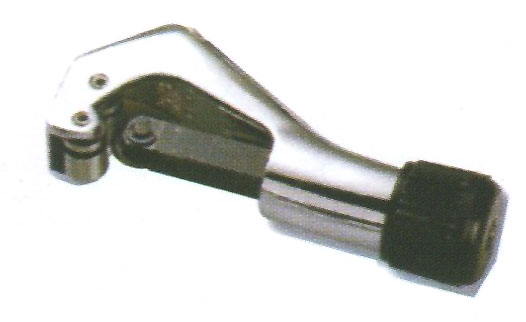 คัตเตอร์ตัดท่อ อลูมิเนียม สีดำ 007116